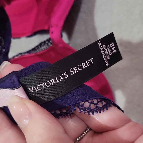 Victoria's Secret Sexy Little Things Bra - Picture 10 of 16